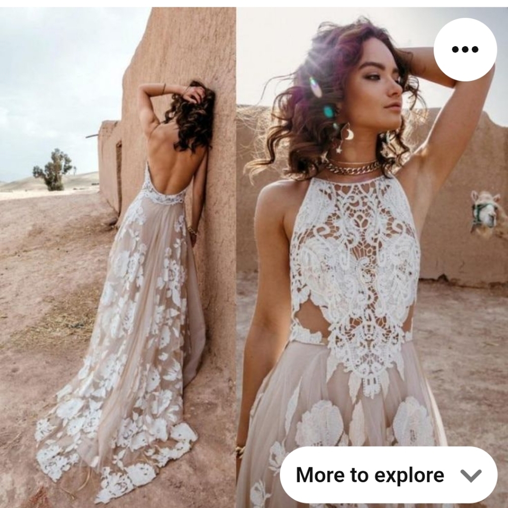 Elegant Lace Gown in Champagne and White